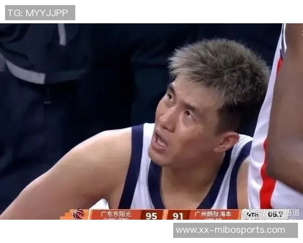 郭艾伦表现平淡仅得6分2板2助失误频繁状态堪忧